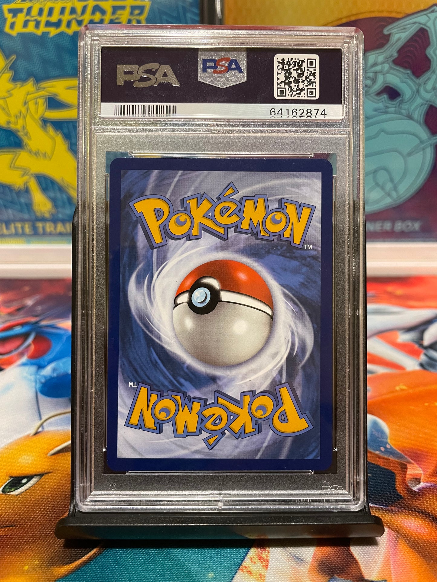 Sylveon V TG14 - PSA 10