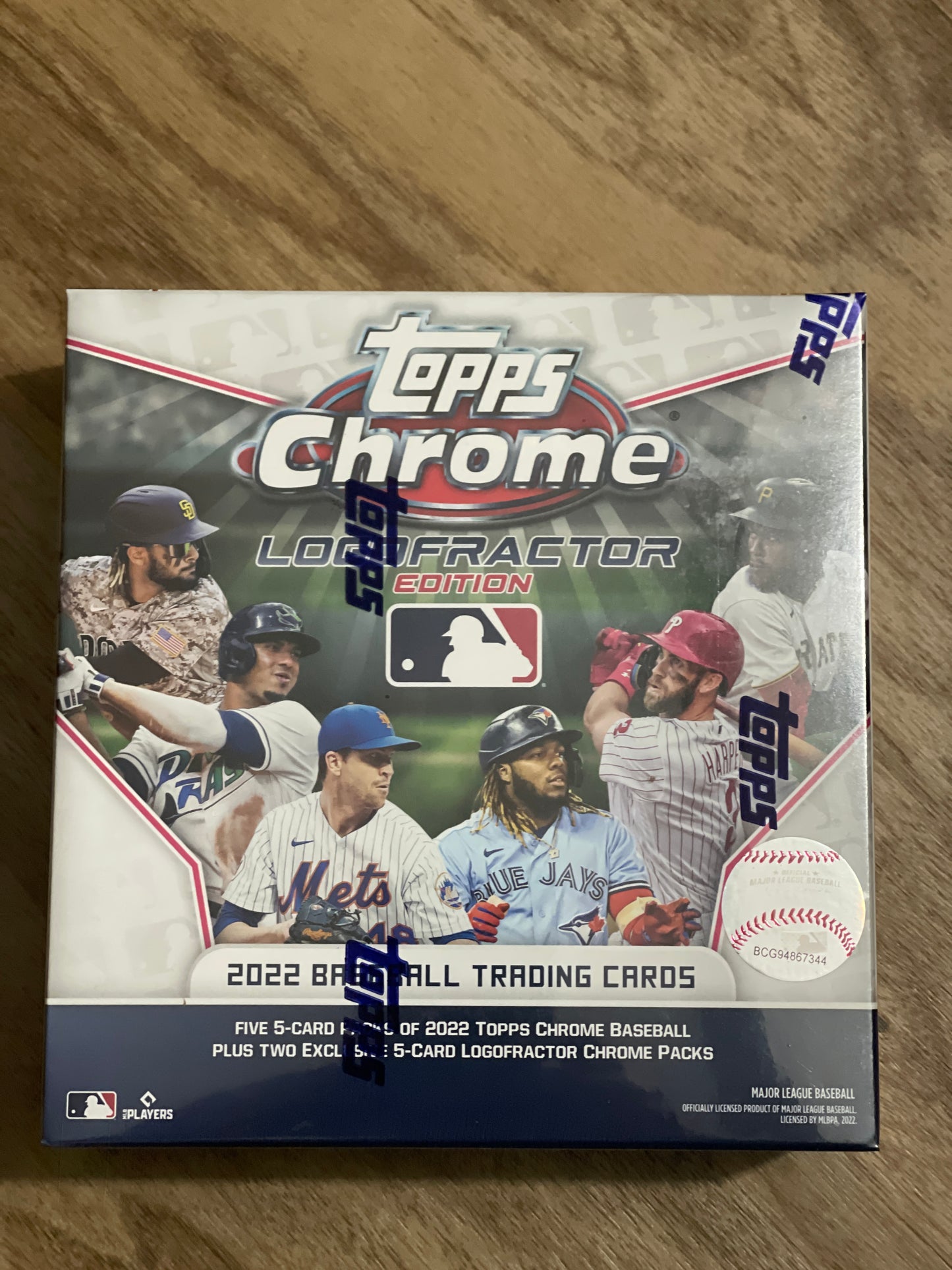 2022 Topps Chrome Logofractor Edition Box